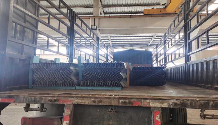 長城汽車項(xiàng)目墻面YX58-311彩鋼瓦，氟碳YX58-311彩鋼瓦